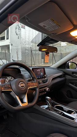 نيسان ألتيما